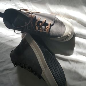 Tom's high top shoes